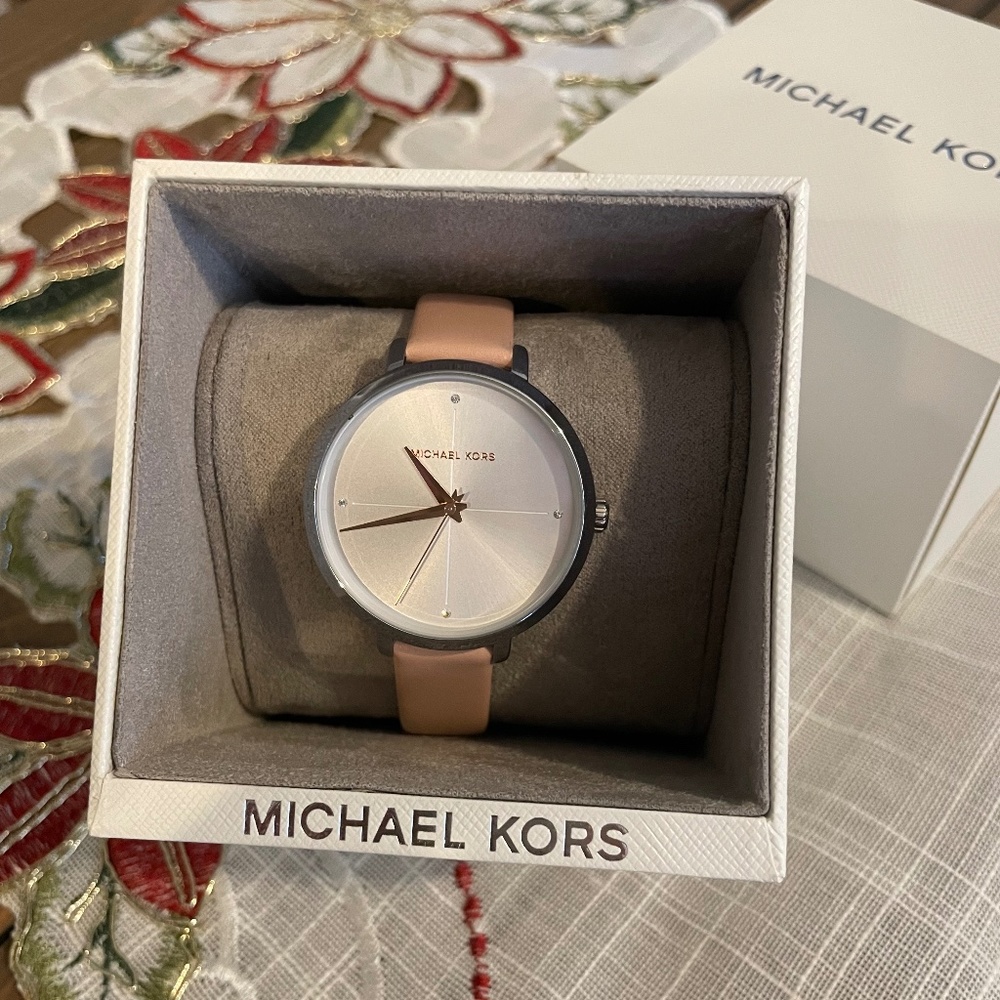 NEW Michael Kors Watch